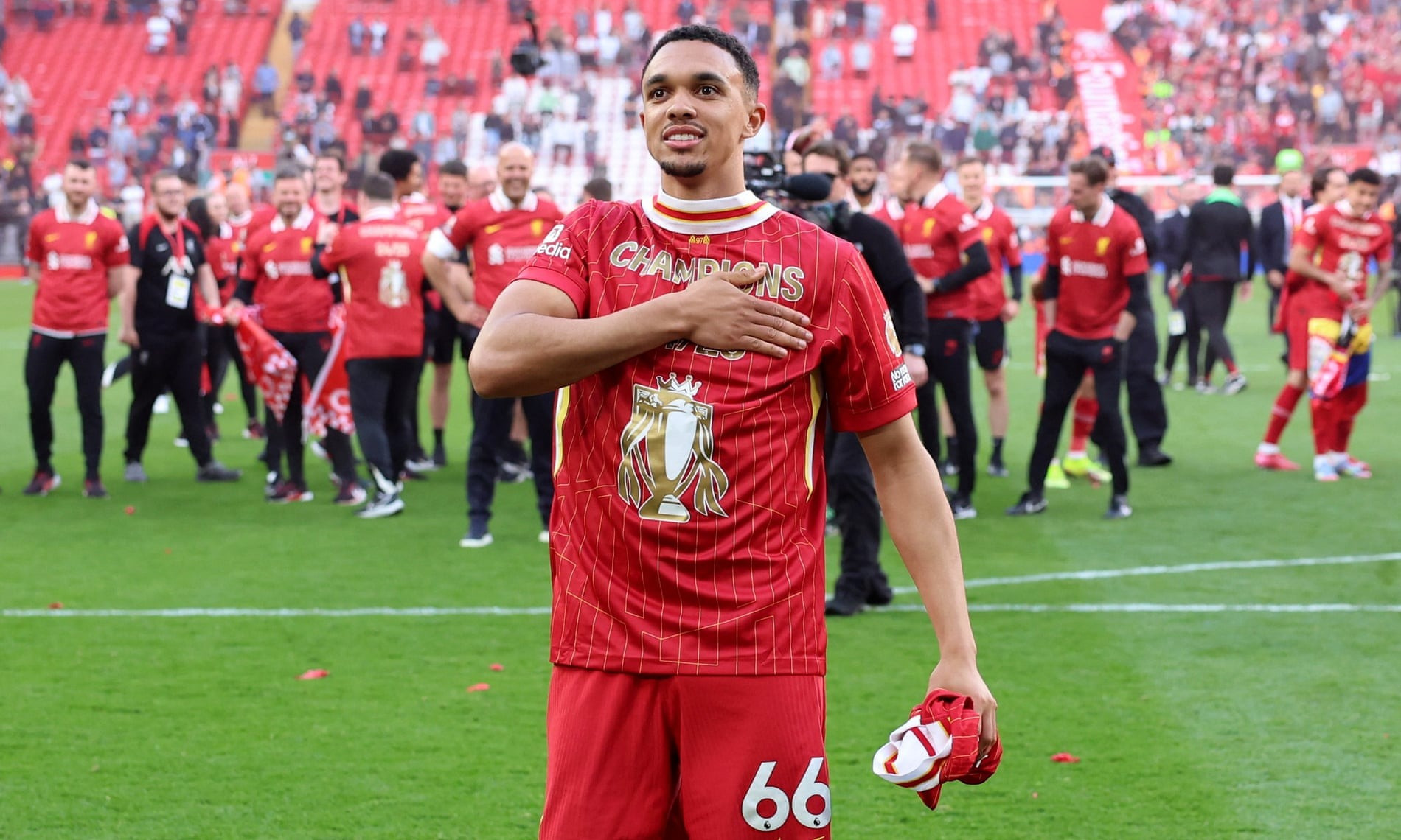 Alexander-Arnold được “mở đường” rời Real Madrid: Thích nghi, kiên nhẫn và ngã rẽ mùa hè